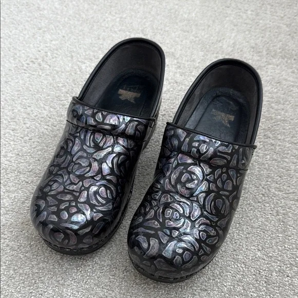 Dansko Clogs - Picture 1 of 7